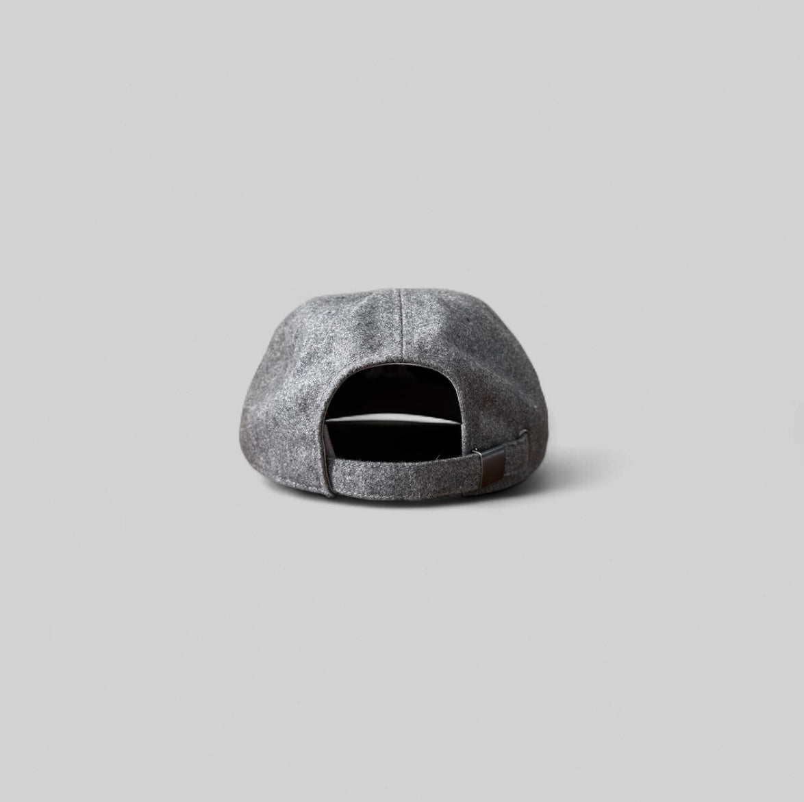 .Old English U Wool Cap